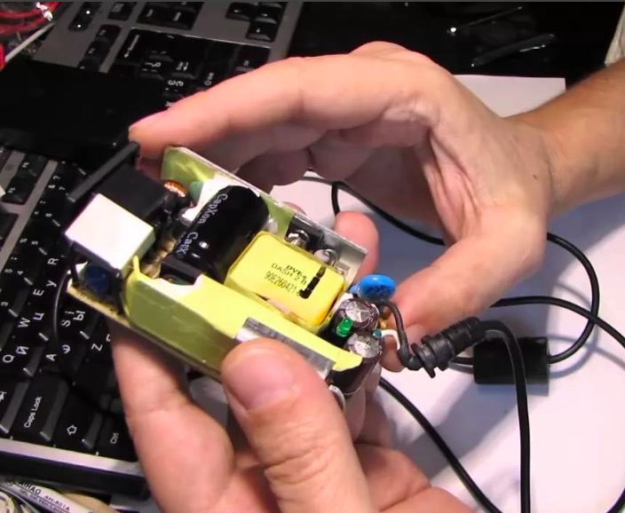 Ремонт блоков питания ноутбуков Прокшино метро Москвы