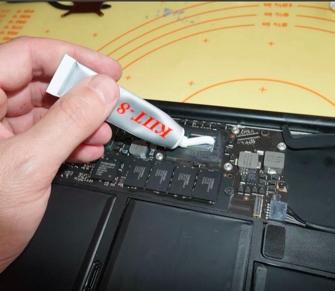 замена термопасты macbook Прокшино метро Москвы замена термопасты macbook pro
